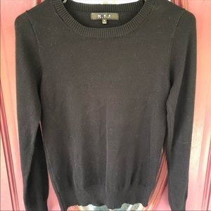Black mak sweater